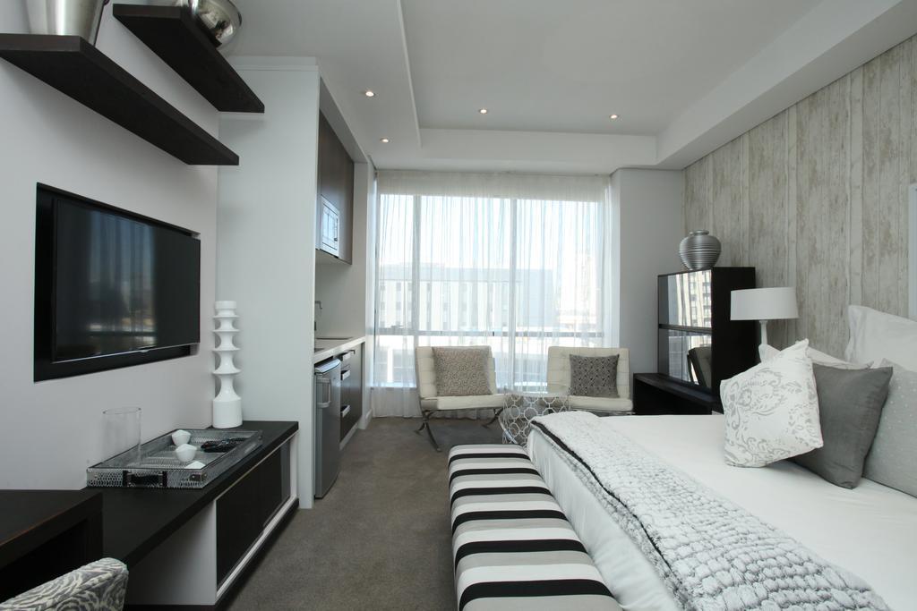 Luxury @ Sandton Skye Joanesburgo Exterior foto